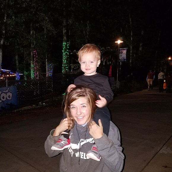 Meet your Posher, Jessica - Picture 1 of 1